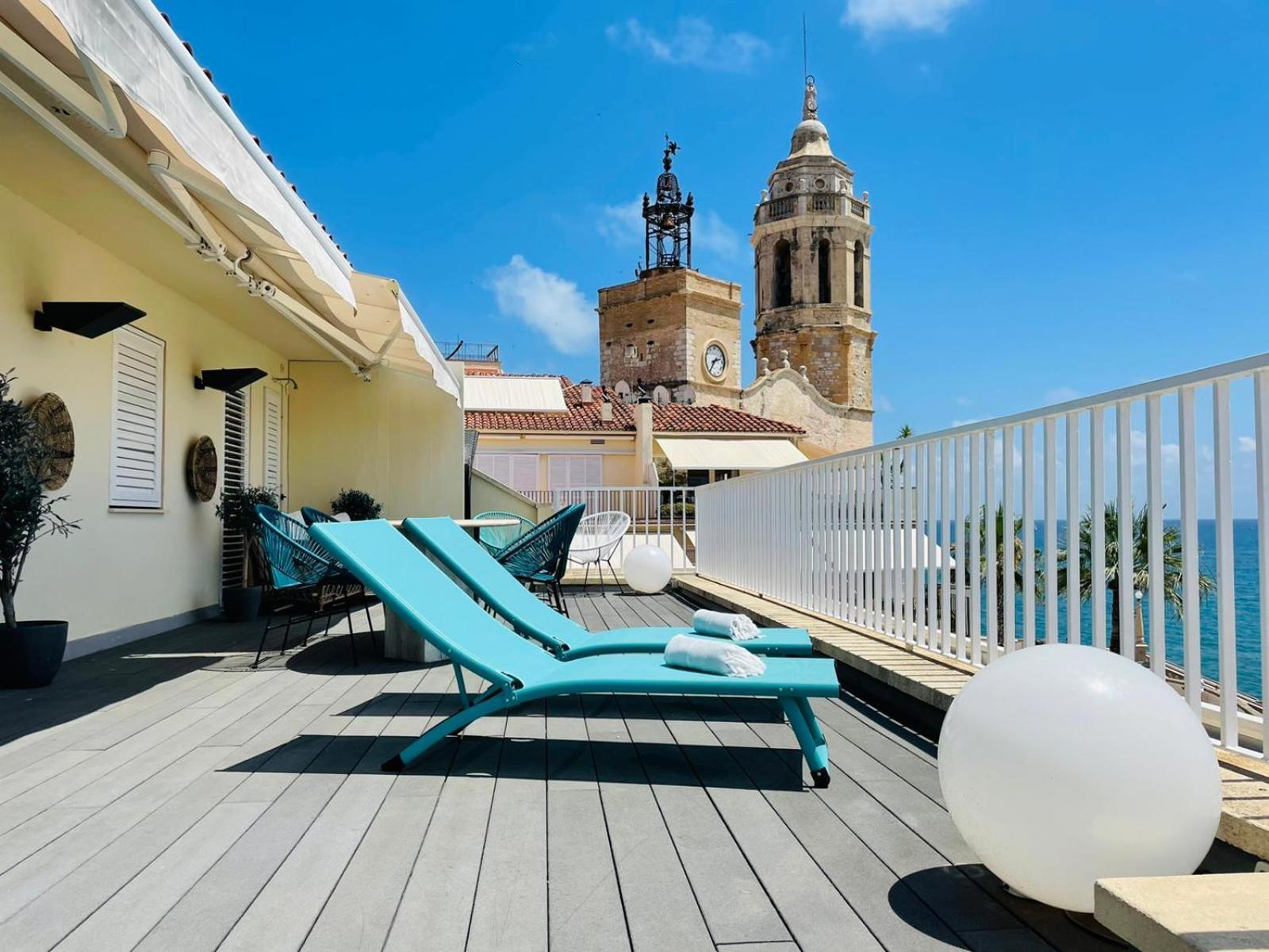 Atico Con Fantasticas Vistas Al Mar Y La Iglesia Lejlighed Sitges Værelse billede